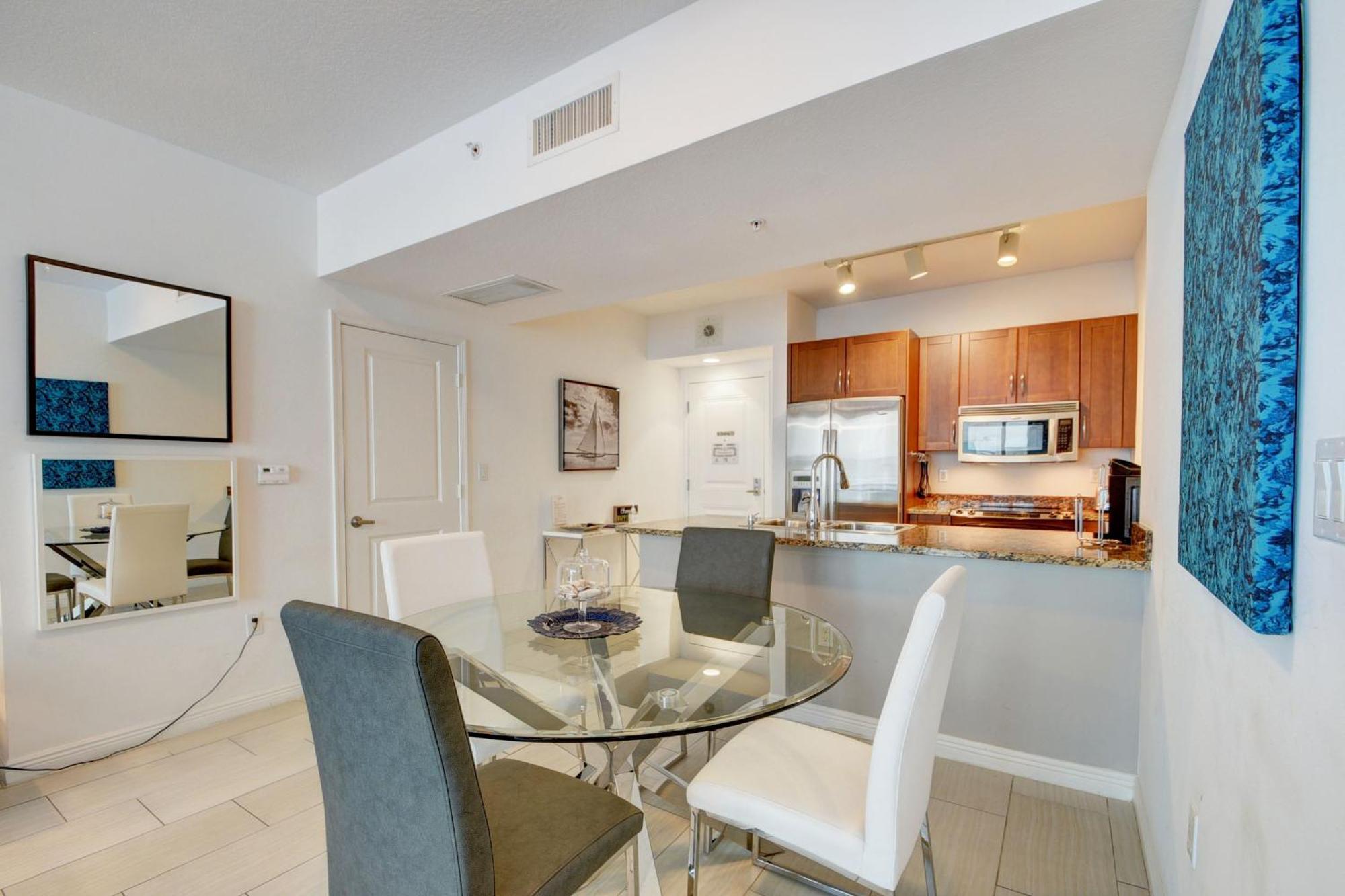 Amazing One-Bedroom In Casa Costa!Beach Pass Inc! Бойнтон-Бич Экстерьер фото