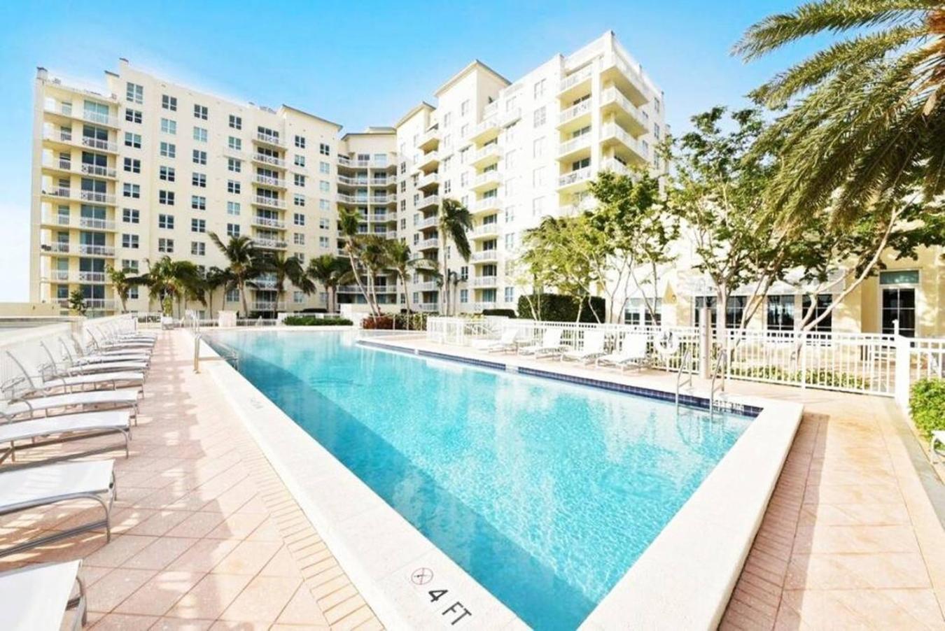 Amazing One-Bedroom In Casa Costa!Beach Pass Inc! Бойнтон-Бич Экстерьер фото